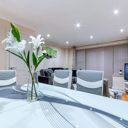 The Baldwin By Incredible Stay Peterborough Exteriör bild